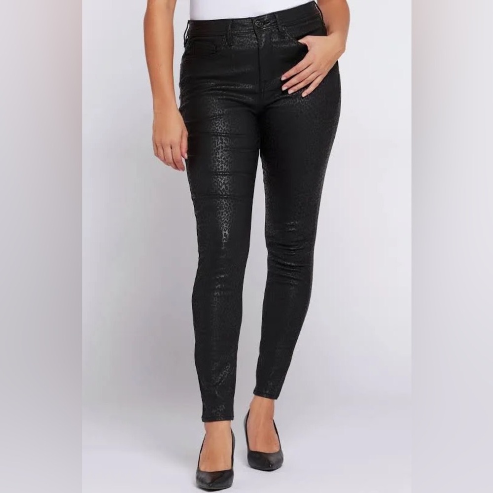Seven 7 NWT black coated skinny jeans 18 ( runs small)